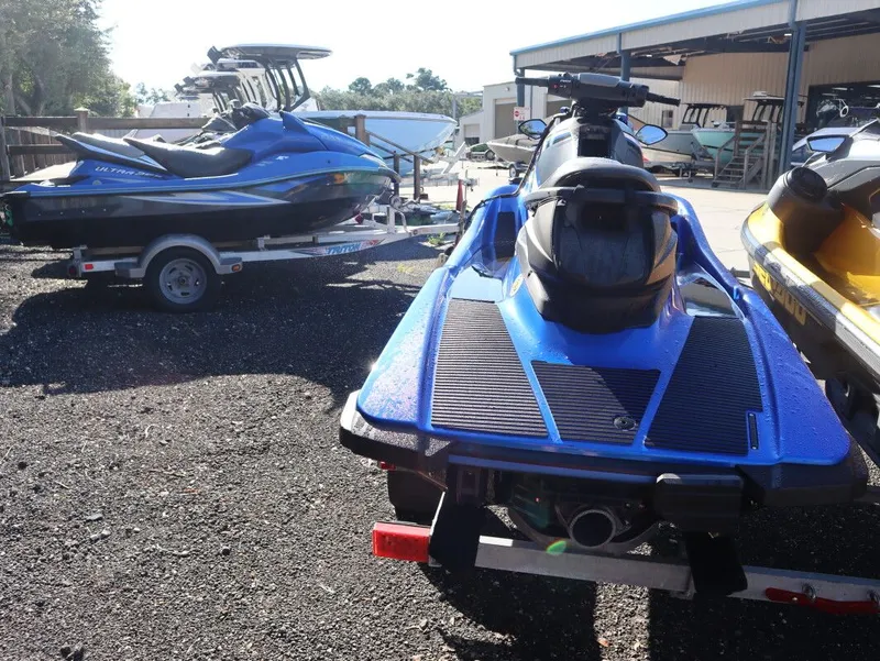 Slide: The Image of Yamaha Wave Runner 2017 - 4