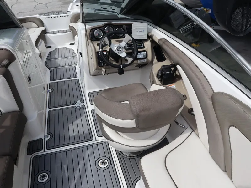 Slide: The Image of Yamaha 242 Limited S 2012 - 10