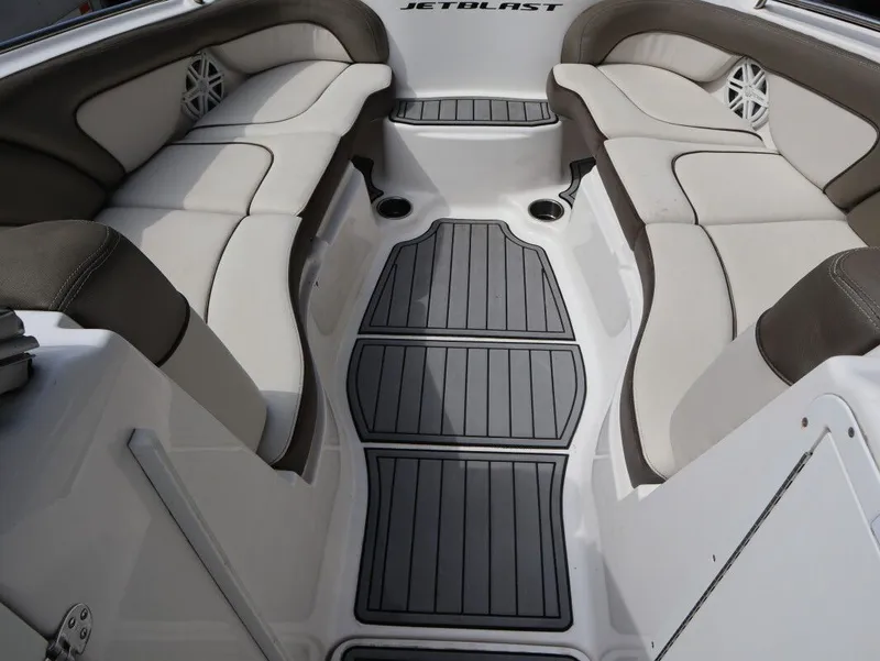 Slide: The Image of Yamaha 242 Limited S 2012 - 14