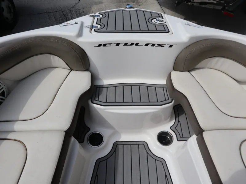 Slide: The Image of Yamaha 242 Limited S 2012 - 17