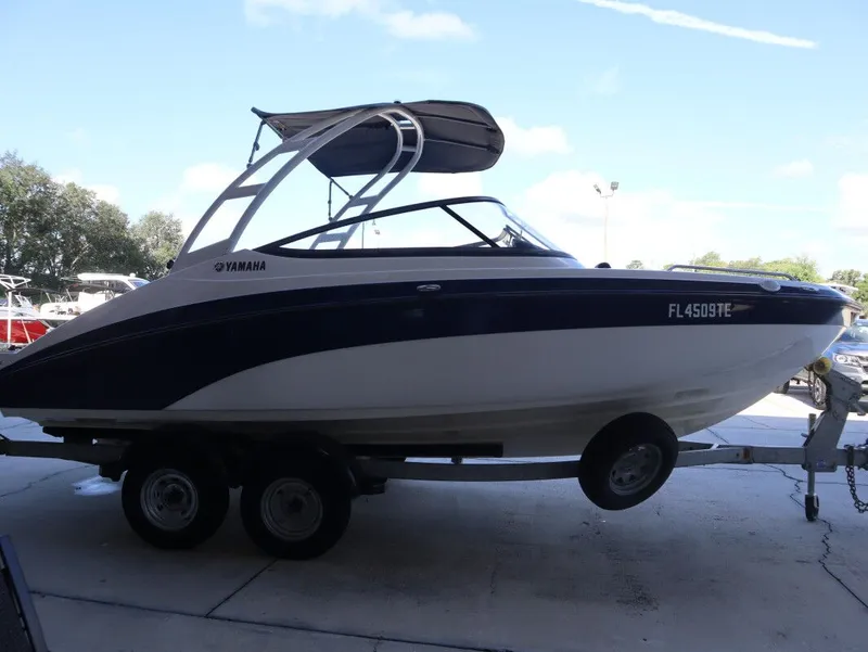 Slide: The Image of Yamaha AR210 2022 - 6