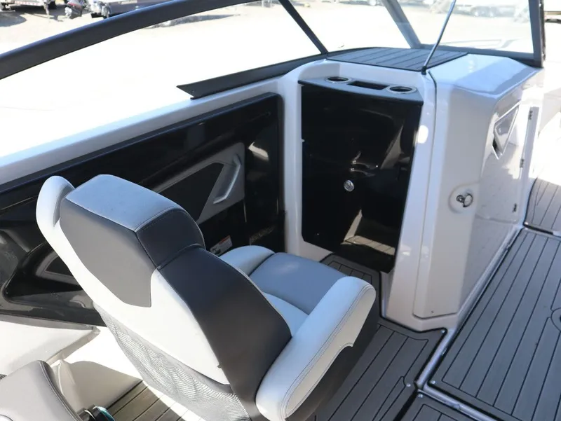 Slide: The Image of Yamaha 252S 2022 - 11