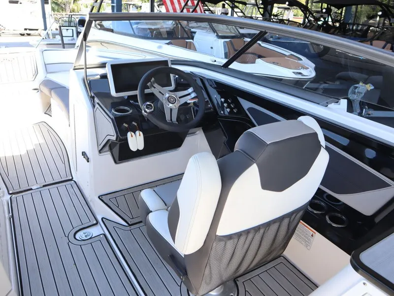 Slide: The Image of Yamaha 252S 2022 - 12