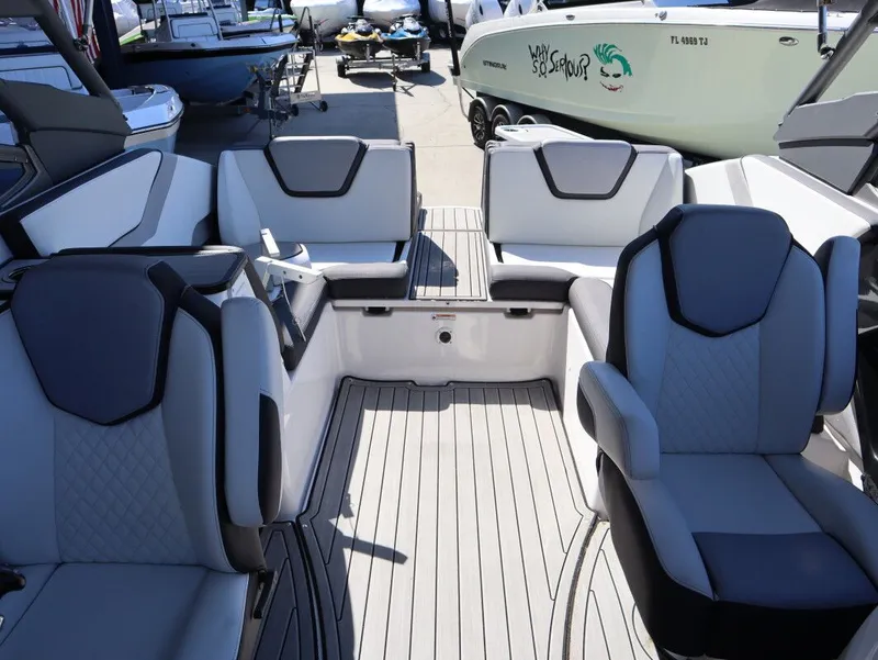 Slide: The Image of Yamaha 252S 2022 - 17