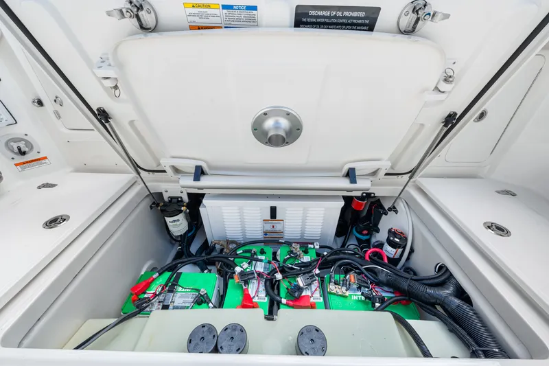 Slide: The Image of Boston Whaler 285 Conquest 2026 - 41