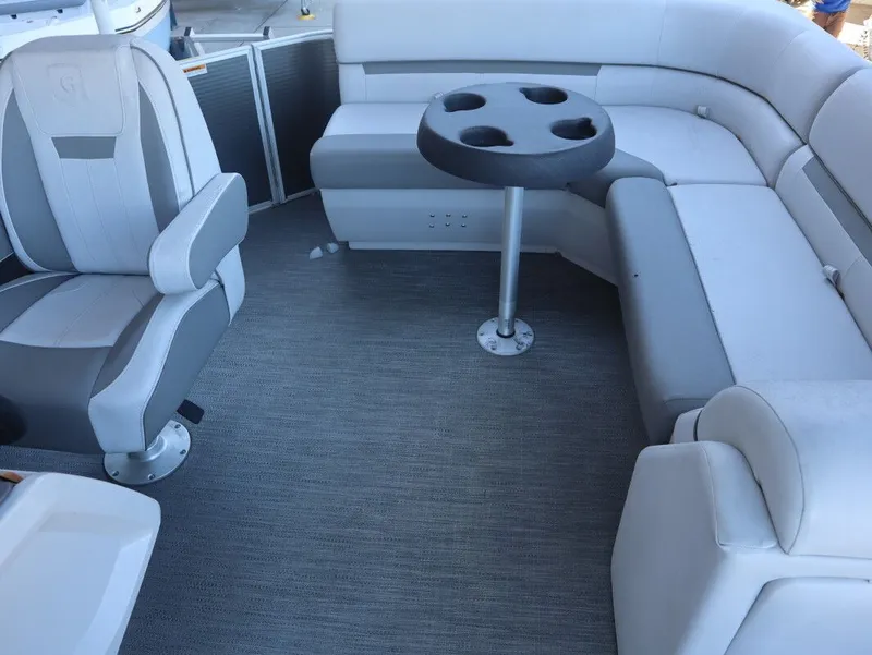 Slide: The Image of Godfrey 2086BF 2022 - 5