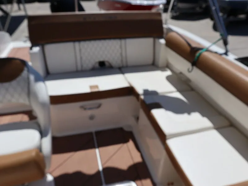 Slide: The Image of Bayliner DX 2000 2022 - 18