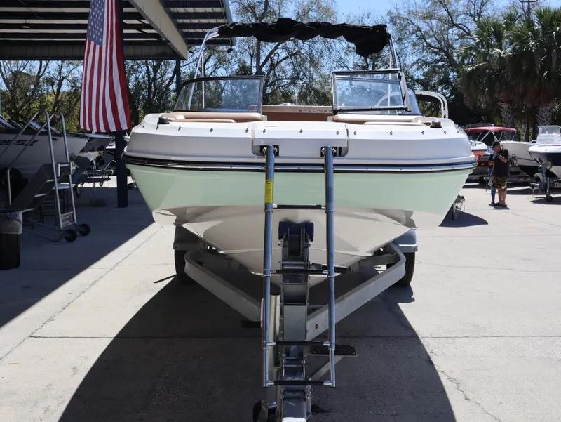 Slide: The Image of Bayliner DX 2000 2022 - 8