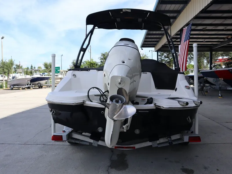 Slide: The Image of Stingray 192 SC 2019 - 8