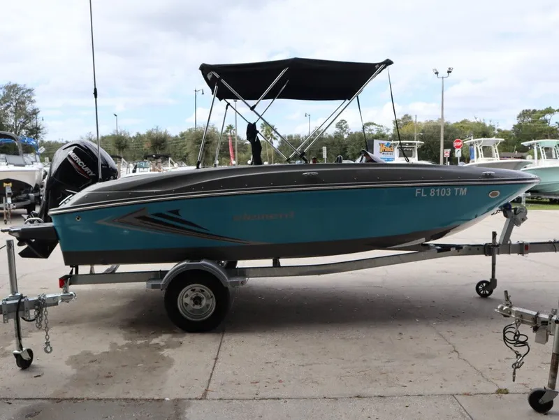 The Image of Bayliner Element E18 2023 - 1