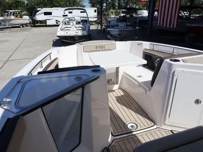 Slide: The Image of Yamaha 252 FSH 2022 - 10