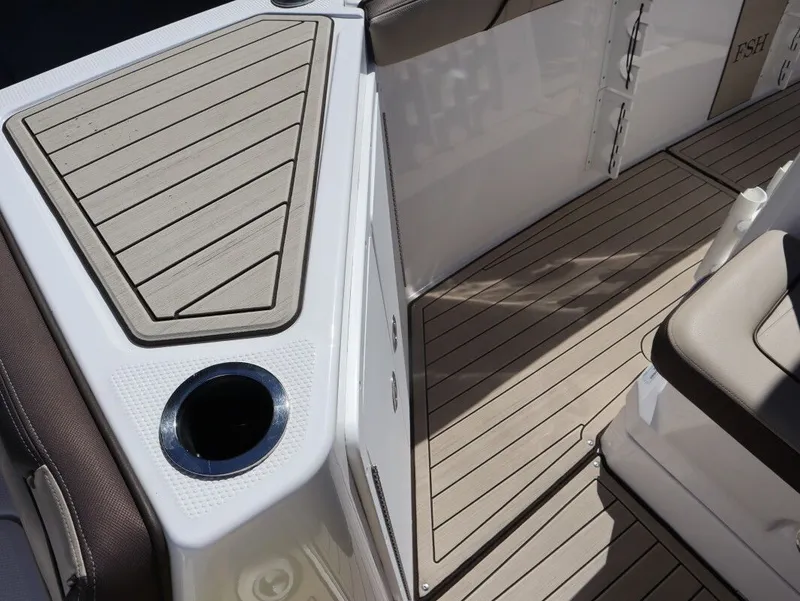 Slide: The Image of Yamaha 252 FSH 2022 - 14