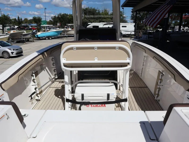 Slide: The Image of Yamaha 252 FSH 2022 - 5