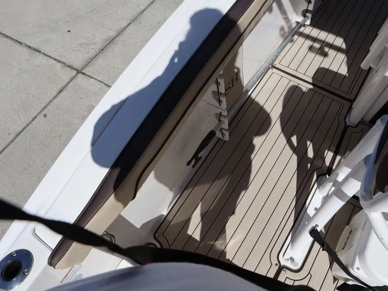 Slide: The Image of Yamaha 252 FSH 2022 - 7