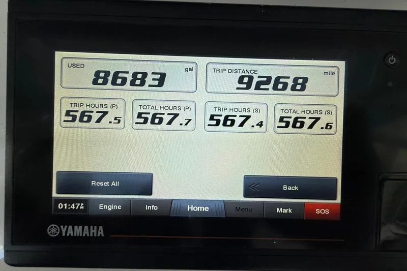 Slide: The Image of Yamaha display showing fuel usage, trip distance, and engine hours for 2019 Contender 35 ST. - 11