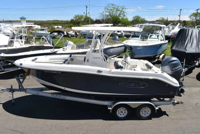 Slide: The Image of Robalo R202EX 2023 - 4