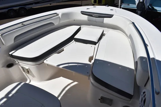 Slide: The Image of Robalo R202EX 2023 - 61