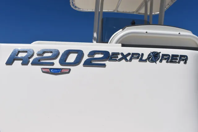 Slide: The Image of Robalo R202EX 2023 - 75