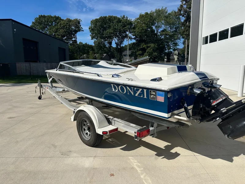 Slide: The Image of Donzi 18 Classic 1986 - 2