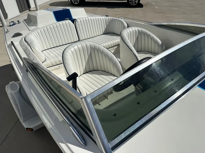 Slide: The Image of Donzi 18 Classic 1986 - 4