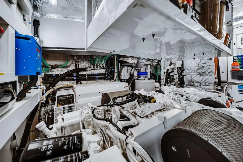 Slide: The Image of Sunseeker 86 Yacht 2021 - 101