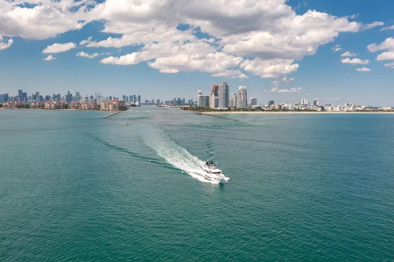 Slide: The Image of Sunseeker 86 Yacht 2021 - 96