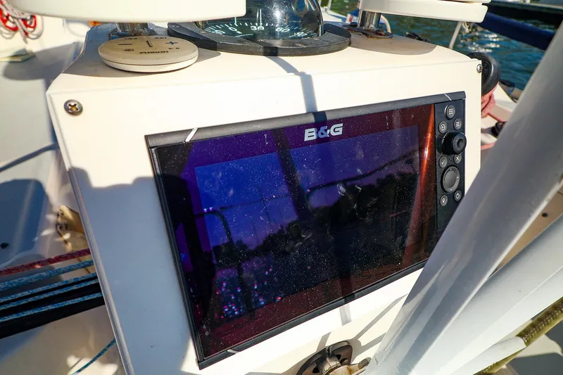 Slide: The Image of B&G navigation system on 2002 J Boats J/46 sailboat cockpit. - 16