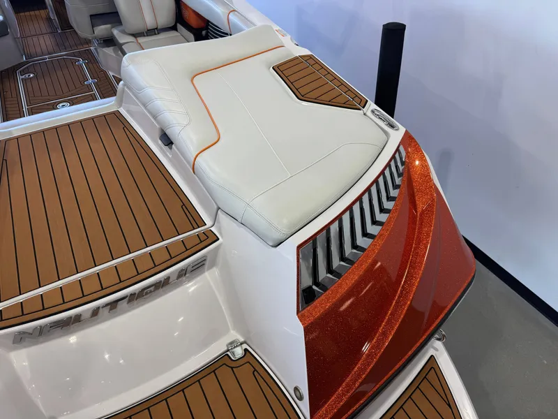Slide: The Image of Nautique Super Air Nautique G23 2015 - 11