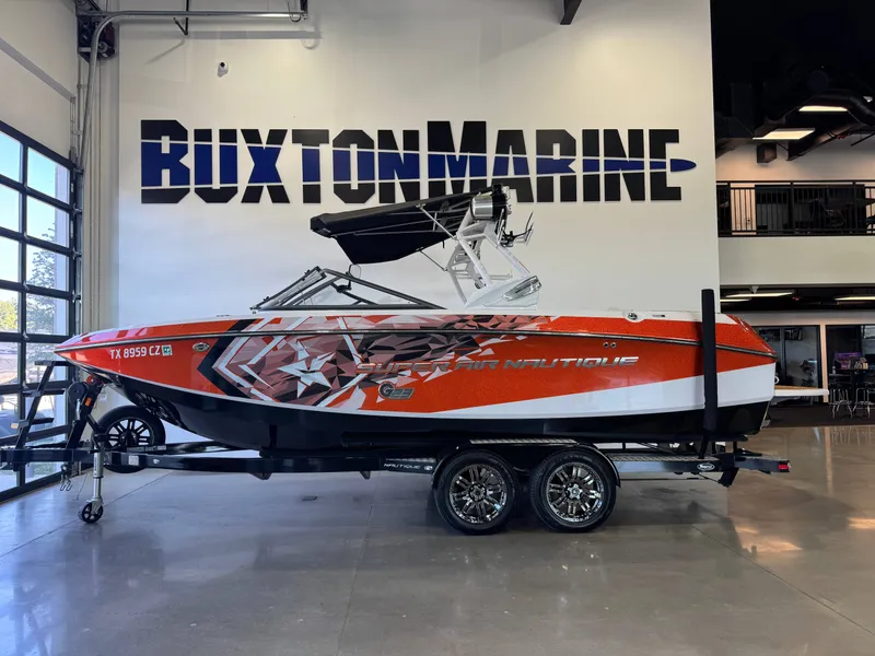 Slide: The Image of Nautique Super Air Nautique G23 2015 - 4