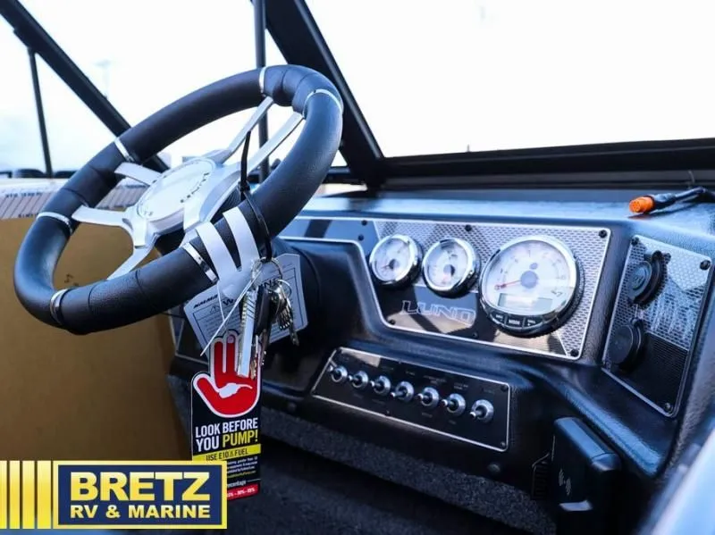 Slide: The Image of Crossover XS 1875 2026 - 10