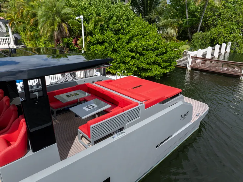 Slide: The Image of De Antonio D42 Open 2023 - 24