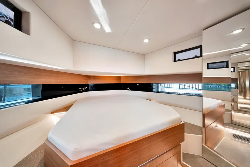 Slide: The Image of De Antonio D42 Open 2023 - 60