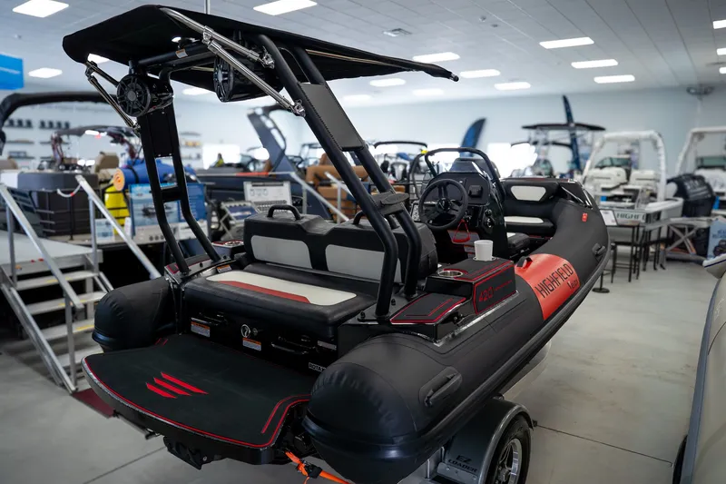 Slide: The Image of Highfield Velox 420 2026 - 5