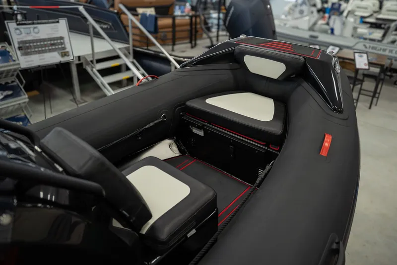 Slide: The Image of Highfield Velox 420 2026 - 8