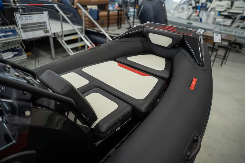 Slide: The Image of Highfield Velox 420 2026 - 9