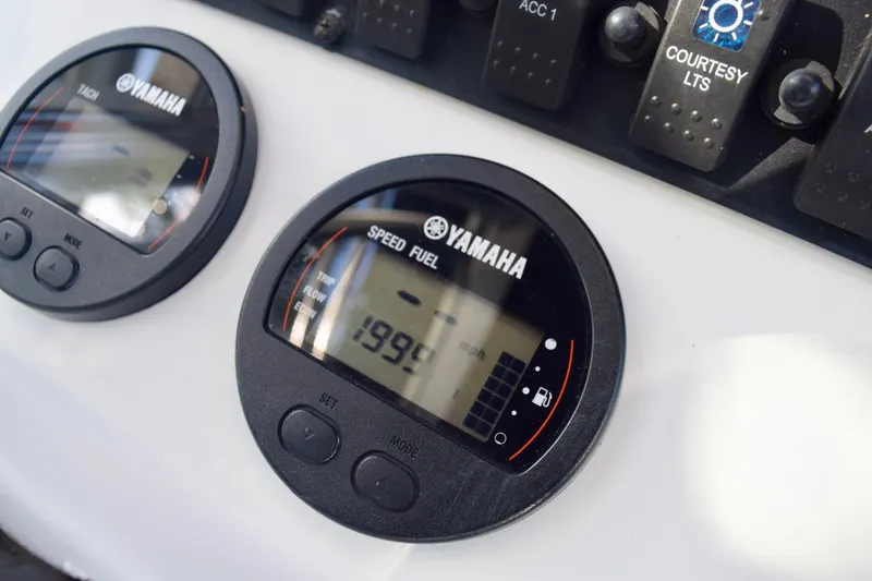 Slide: The Image of Control panel of a 2018 Sea Hunt Ultra 211 boat with Simrad displays. - 41