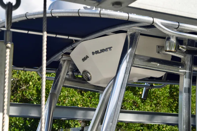 Slide: The Image of 2018 Sea Hunt Ultra 211 boat with stainless steel T-top frame. - 6