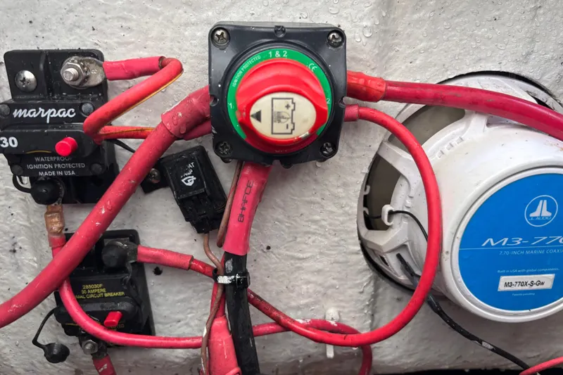 Slide: The Image of Electrical wiring and components on a 2018 Sea Hunt Ultra 211 boat. - 96