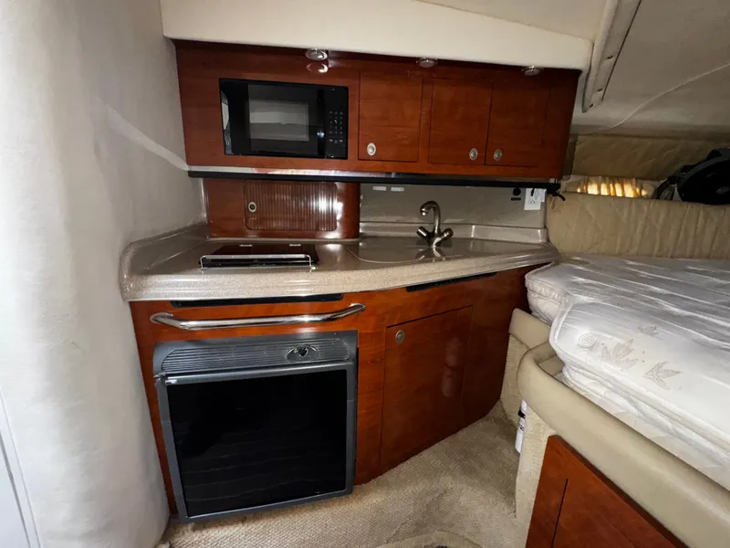 Slide: The Image of Sea Ray 290 Amberjack 2006 - 10