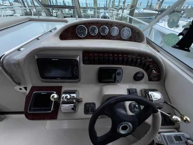 Slide: The Image of Sea Ray 290 Amberjack 2006 - 6