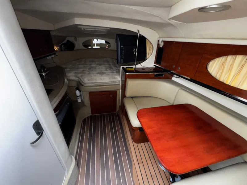 Slide: The Image of Sea Ray 290 Amberjack 2006 - 7