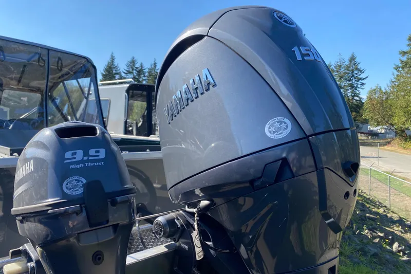 Slide: The Image of 2026 Hewescraft 200 ProV ET HT with Yamaha 150 and 9.9 High Thrust outboard motors. - 10