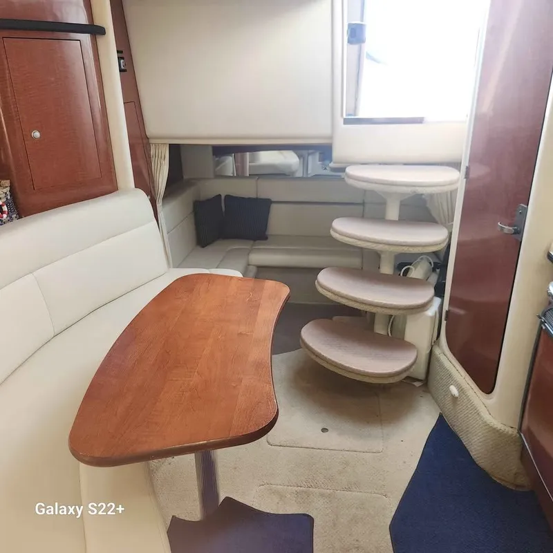 Slide: The Image of Sea Ray Sundancer 320 2005 - 11