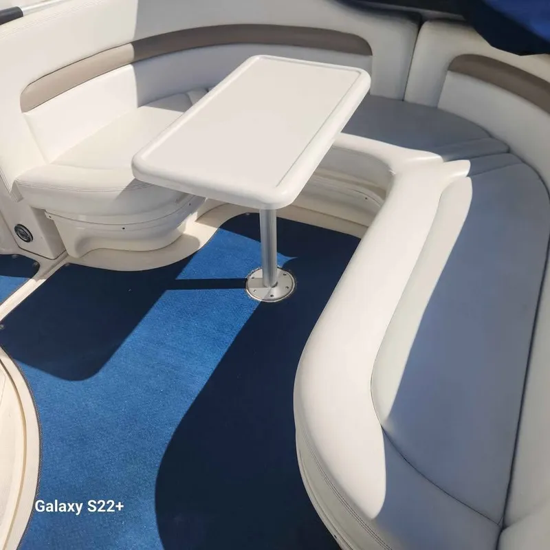 Slide: The Image of Sea Ray Sundancer 320 2005 - 5