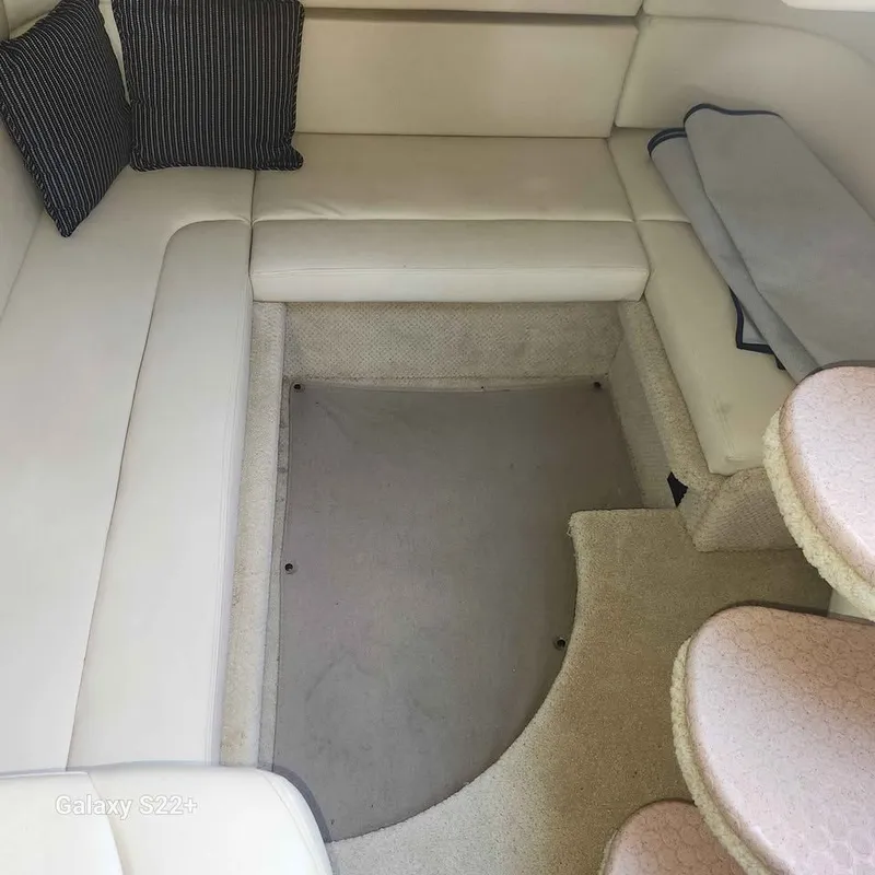 Slide: The Image of Sea Ray Sundancer 320 2005 - 7