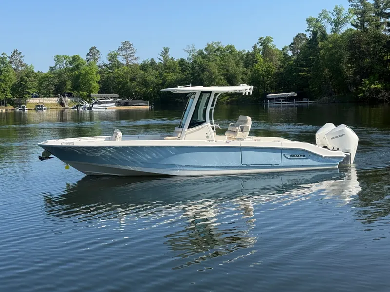 Slide: The Image of Boston Whaler 280 Dauntless 2026 - 0