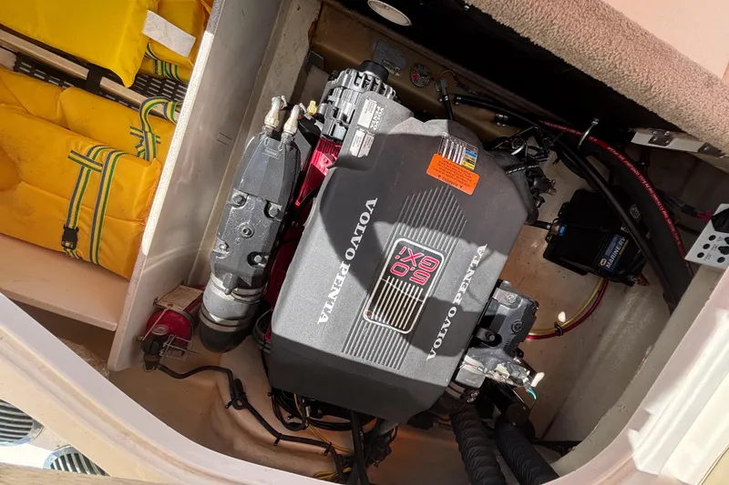 Slide: The Image of Engine compartment of 2004 Chaparral 210 SSi with Volvo Penta 5.0 GXI engine. - 26