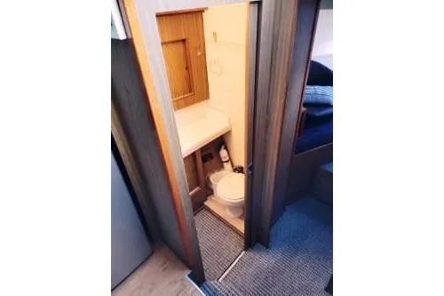 Slide: The Image of Forward Head - 10