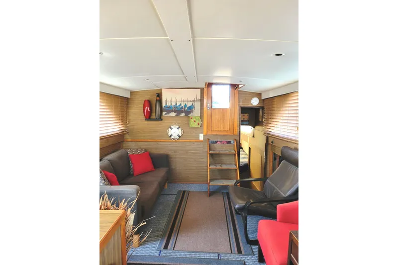 Slide: The Image of Salon Looking Aft - 4