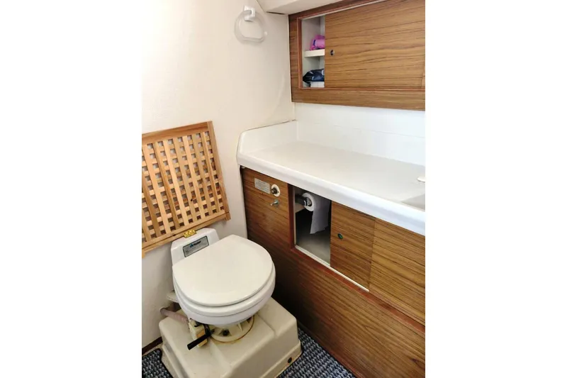 Slide: The Image of Aft Head - 9